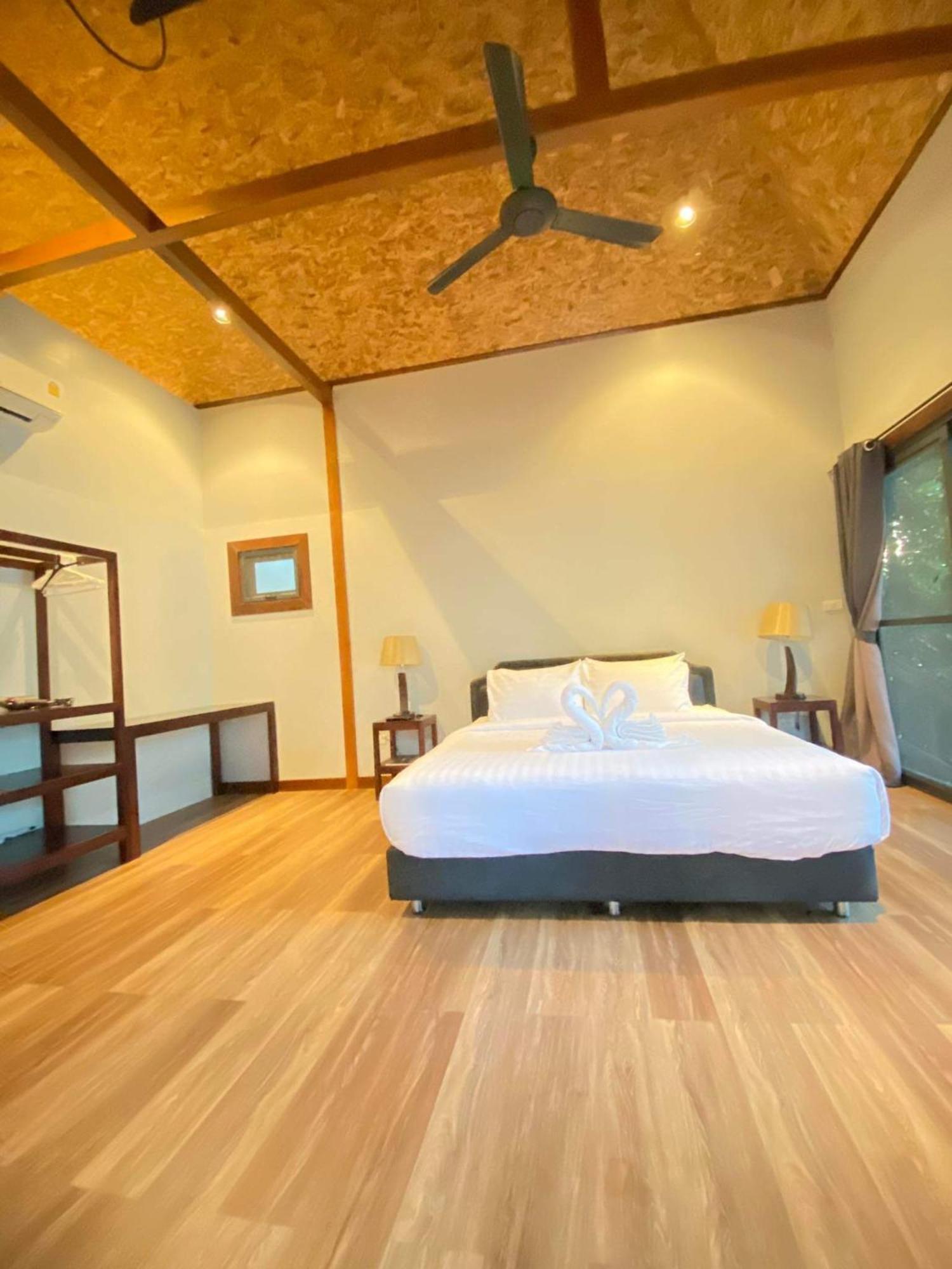 Cashewnut Cove Villa Koh Lipe Exterior photo